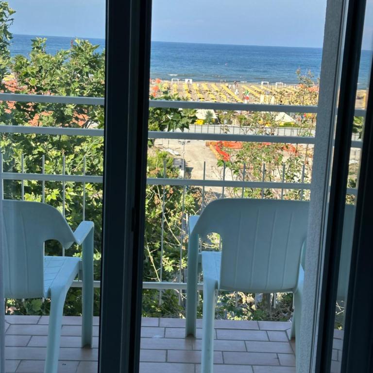 Hotel Torretta Bramante - Chambre Double ou Lits Jumeaux - Vue sur Mer - 1