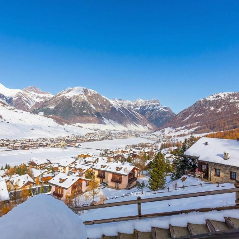 Casa Giardino Ski in - Ski out 100m - Apartamento con terraza - 24