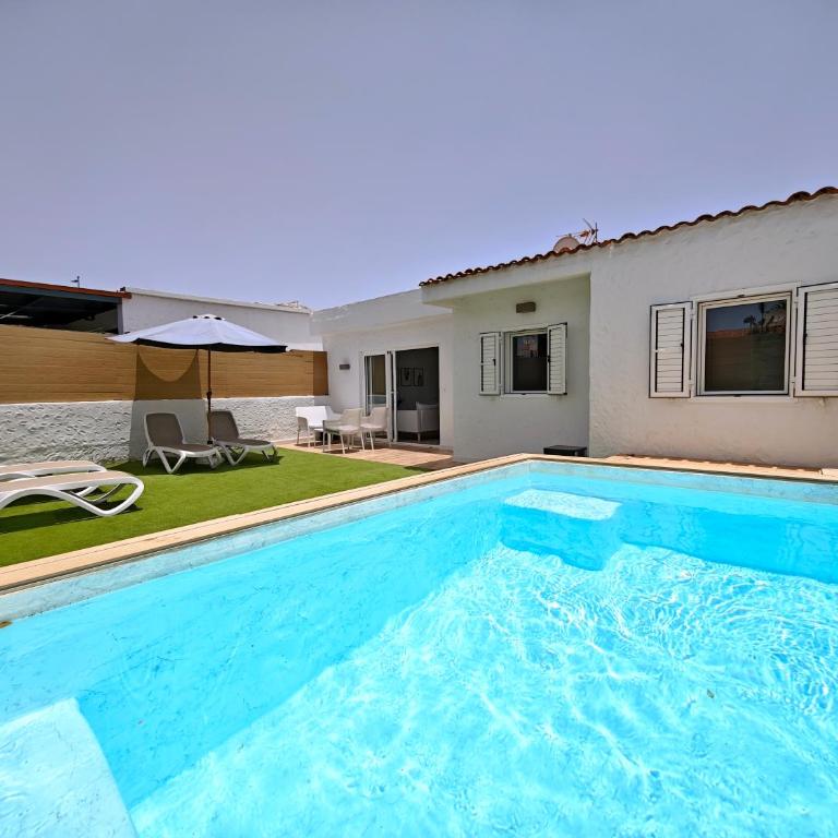 Bungalow with private pool and garden next to the Yumbo Center - Bungalow Superior - 4