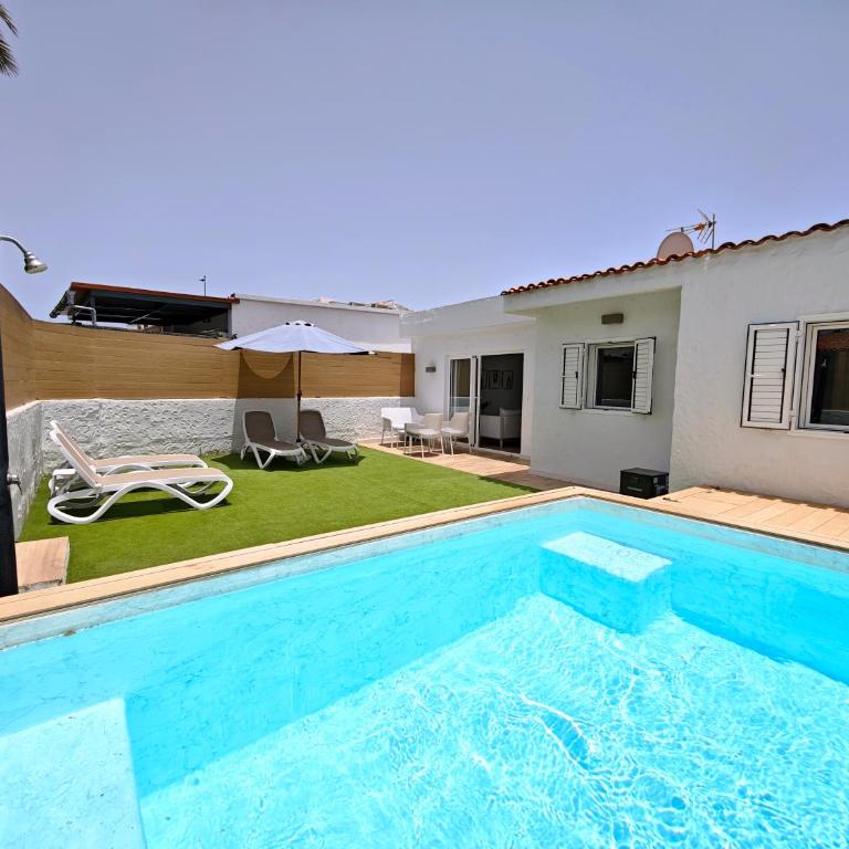 Bungalow with private pool and garden next to the Yumbo Center - Bungalow Superior - 7