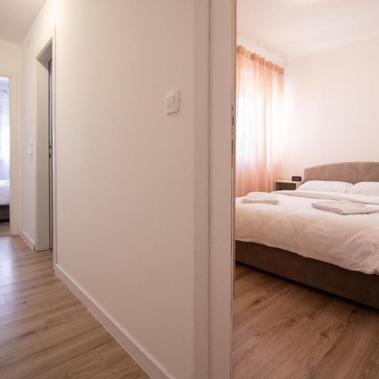 Zabljak Hills City Center - Apartman sa 2 Spavaće Sobe - 14