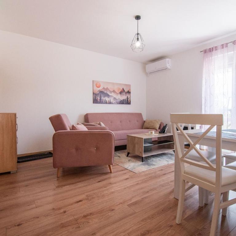 Zabljak Hills City Center - Apartman sa 2 Spavaće Sobe - 17