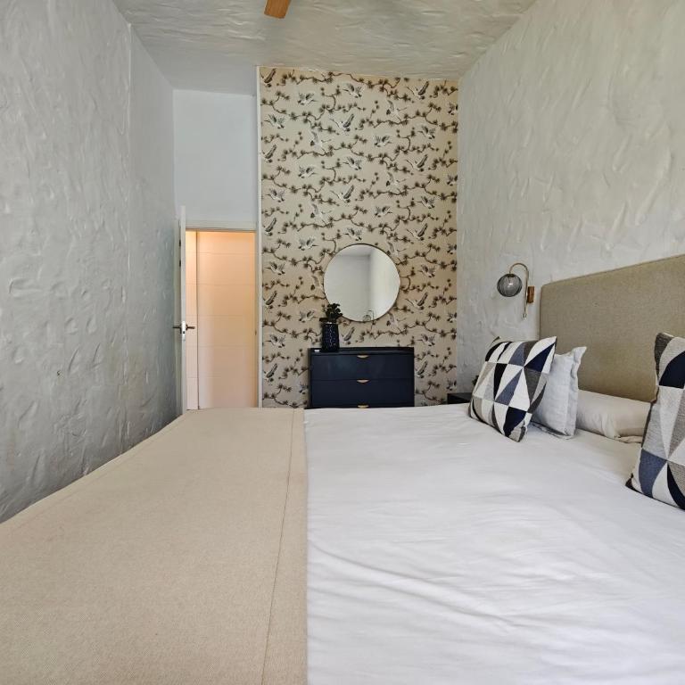 Bungalow with private pool and garden next to the Yumbo Center - Bungalow Superior - 46