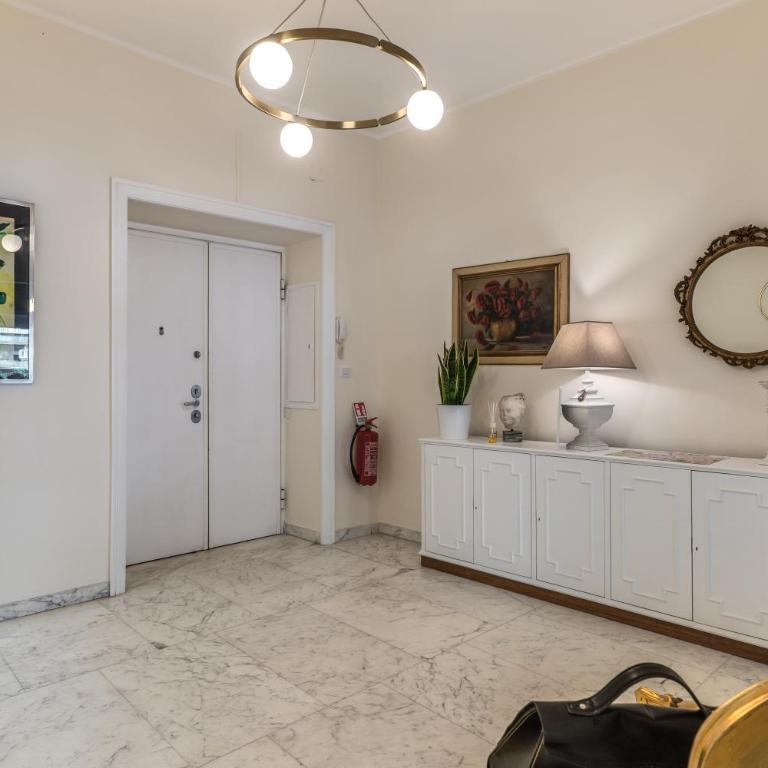 Casa Nostra Vaticano - Two-Bedroom Apartment with Balcony - 23