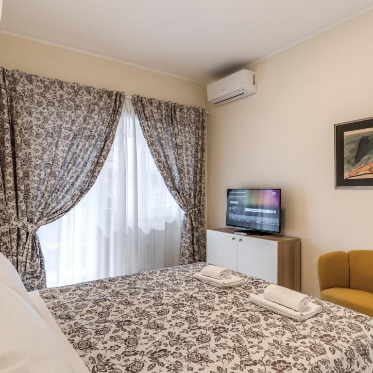 Casa Nostra Vaticano - Two-Bedroom Apartment with Balcony - 35