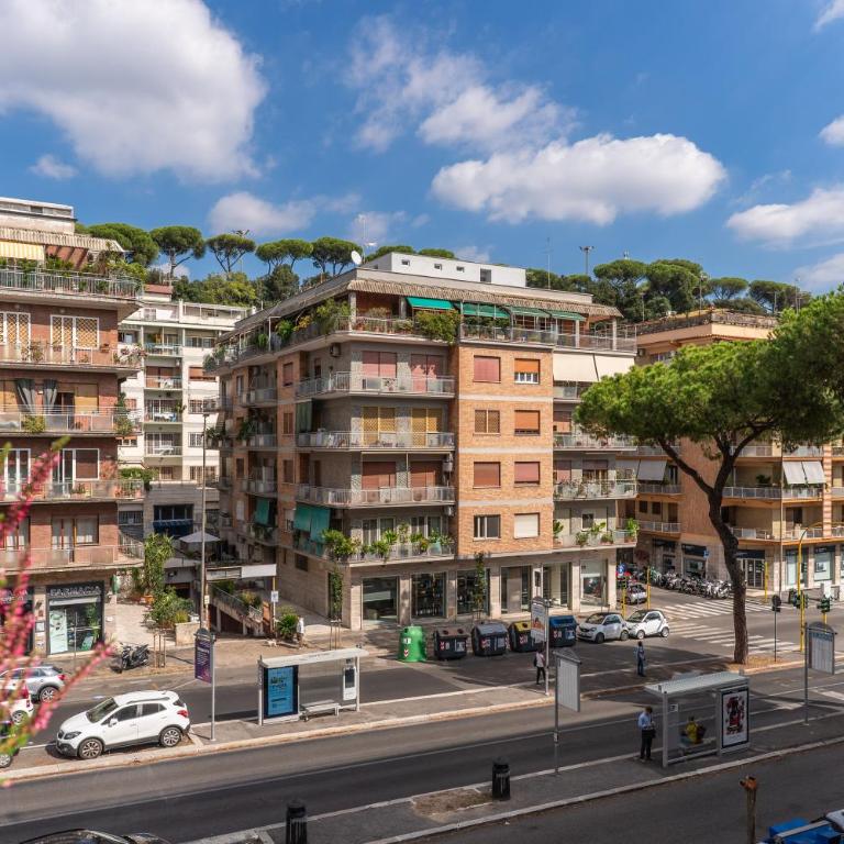 Casa Nostra Vaticano - Two-Bedroom Apartment with Balcony - 59