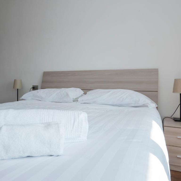 I-Host - Bright 2-Bedroom, Balcony, Sleeps 6 - Appartamento con 2 Camere da Letto - 31