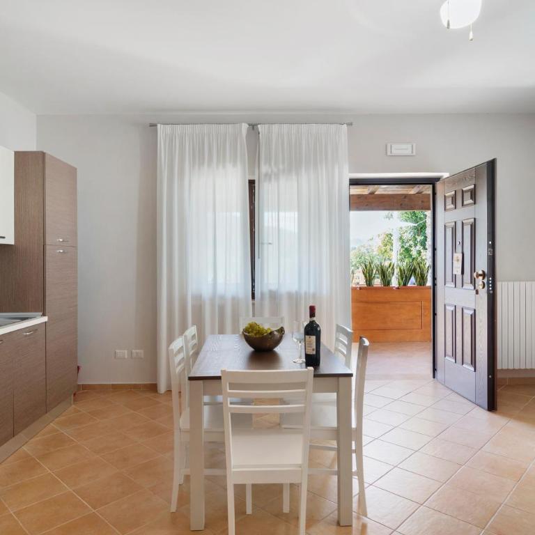 Villa Frascinelle 2.0 - Appartamento Deluxe con 2 Camere da Letto e Vista Giardino - 21
