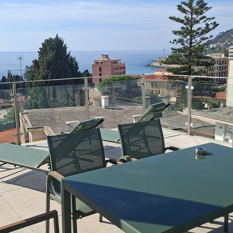 Appartamenti Villa Nuccia con terrazzi vista mare e parcheggio privato - Two-Bedroom Apartment with Terrace - 16