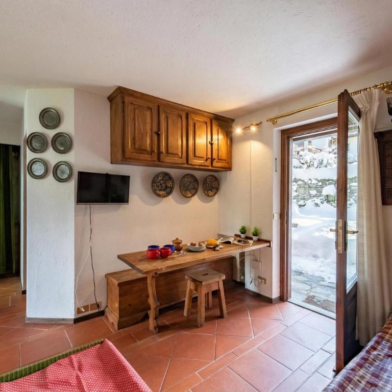 Cozy Apartment with Garden in Courmayeur - Happy Rentals - Apartment mit Blick auf die Berge - 2
