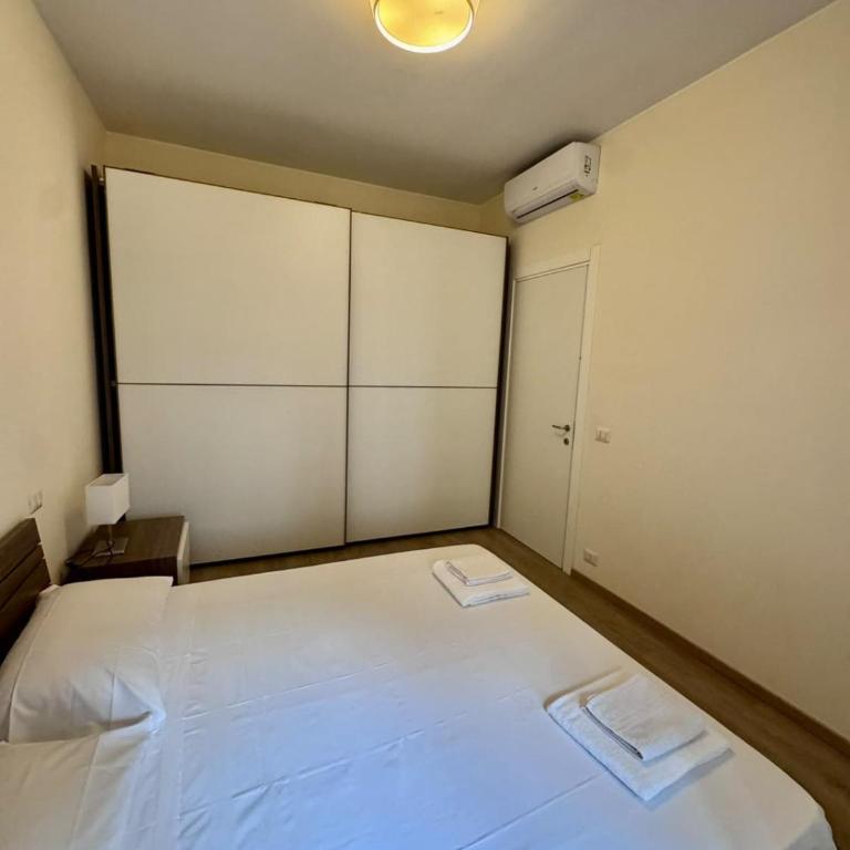 Monte Santo 8 - Appartamento con 2 Camere da Letto - 50