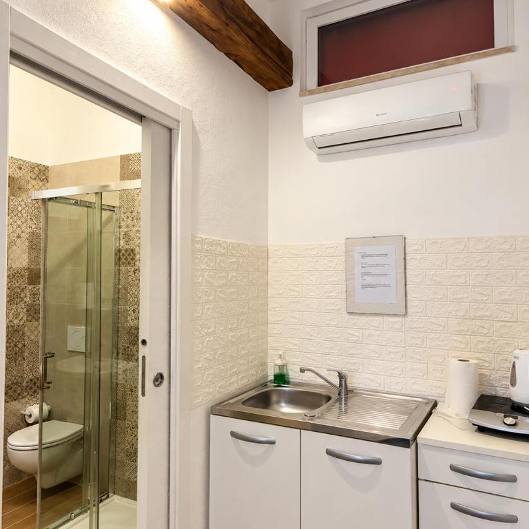 New Red Rooms, Central Apartments - Appartamento con 1 Camera da Letto - 4