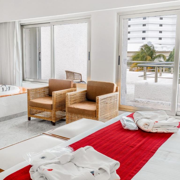 Sunset Marina Resort & Yacht Club - Suite Deluxe - 2