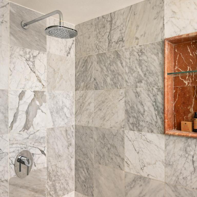 Sunset Marina Resort & Yacht Club - Suite Deluxe - 6