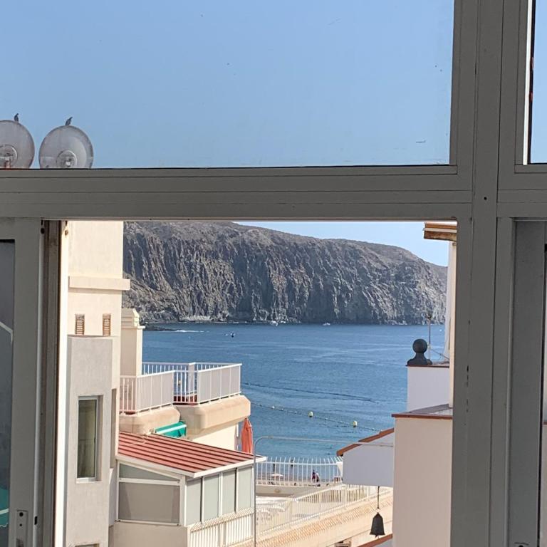 Sunset View - One-Bedroom Apartment - 2