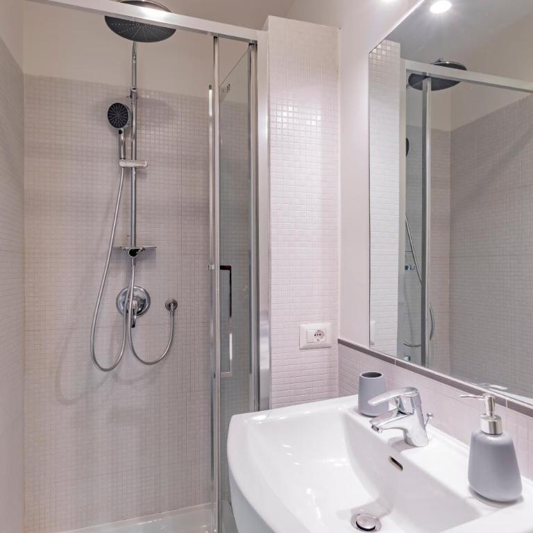 Farini 62 Charme Apartment - Appartamento con 3 Camere da Letto - 30