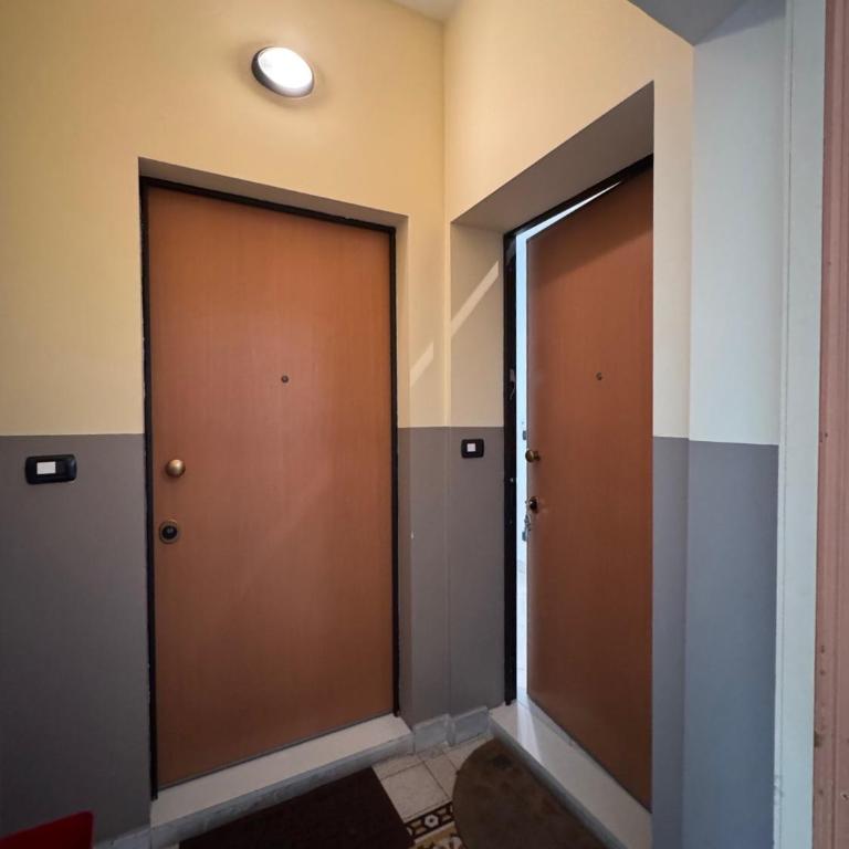 Legnano Rosso - One-Bedroom Apartment with Balcony - 21