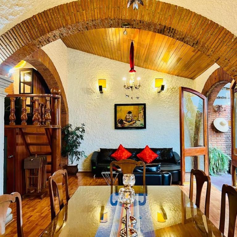Casa Antequera Centro - Four-Bedroom House - 1