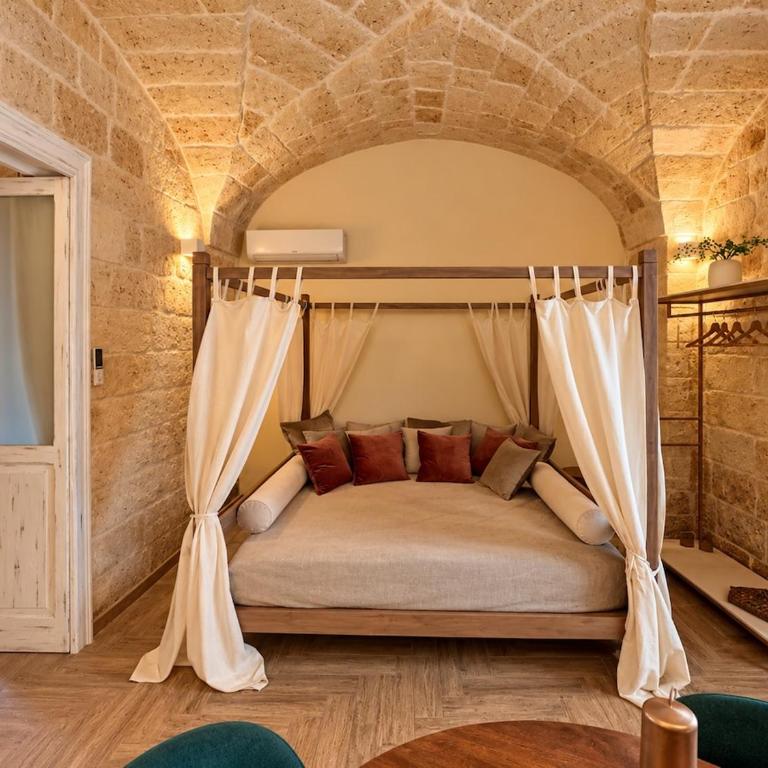 Suite Zorah - Jacuzzi Privata nel cuore del Centro Storico - Appartamento con 2 Camere da Letto - 12