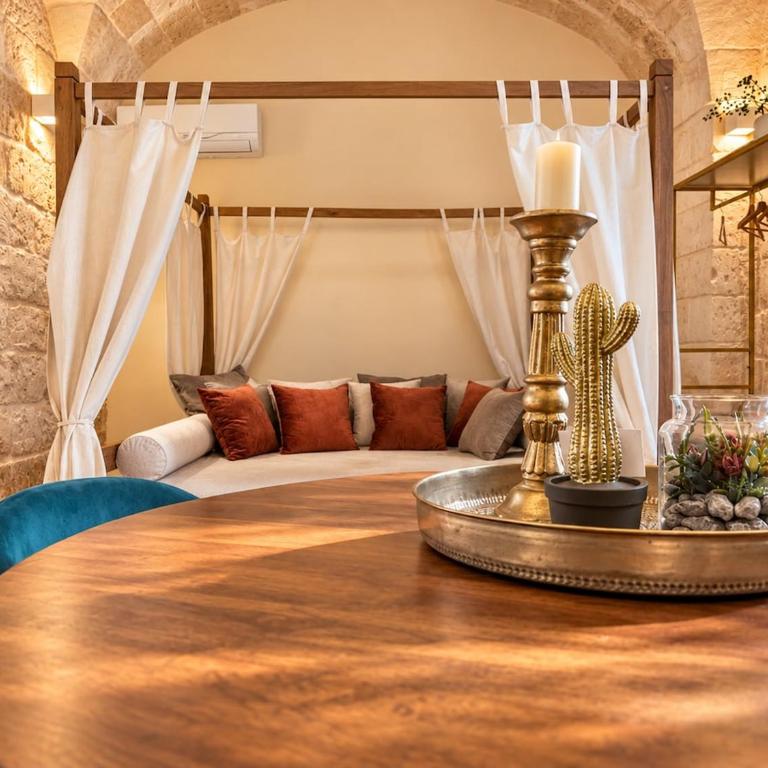 Suite Zorah - Jacuzzi Privata nel cuore del Centro Storico - Appartamento con 2 Camere da Letto - 16