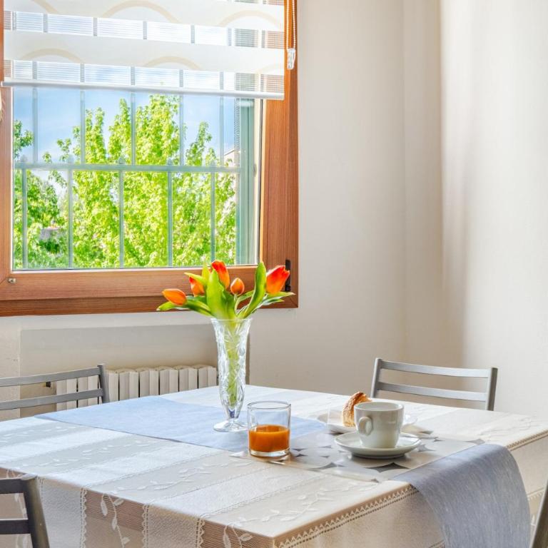 Tulipano Rosso - Appartamento con 2 Camere da Letto - 2