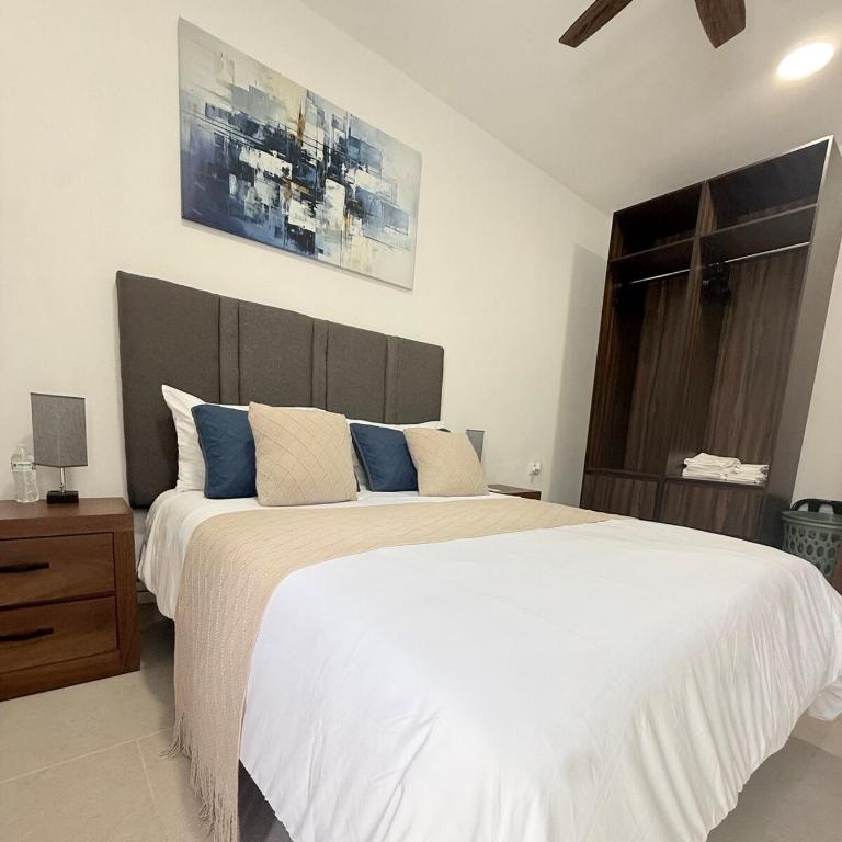 Estancia moderna y amplia cerca del malecón - Apartamento de 2 dormitorios - 1
