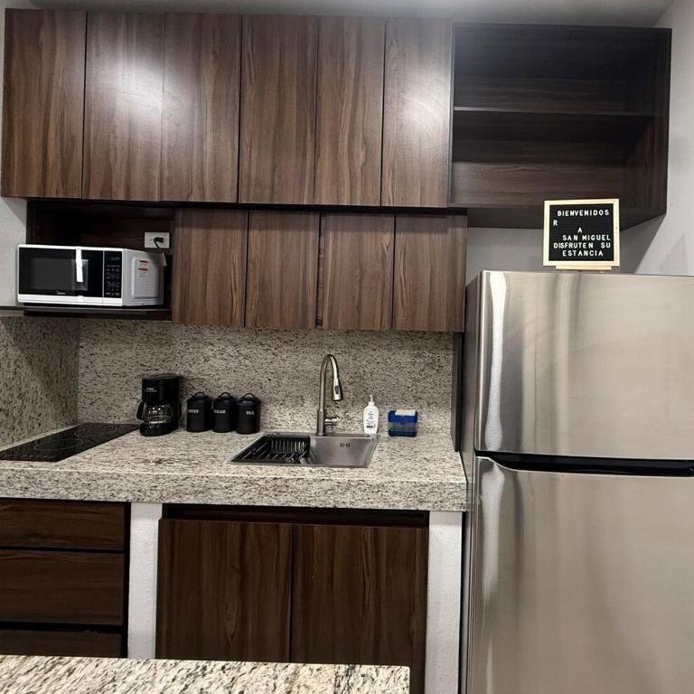 Estancia moderna y amplia cerca del malecón - Apartamento de 2 dormitorios - 13