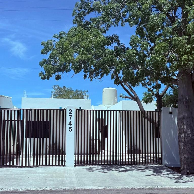 Estancia moderna y amplia cerca del malecón - Apartamento de 2 dormitorios - 14