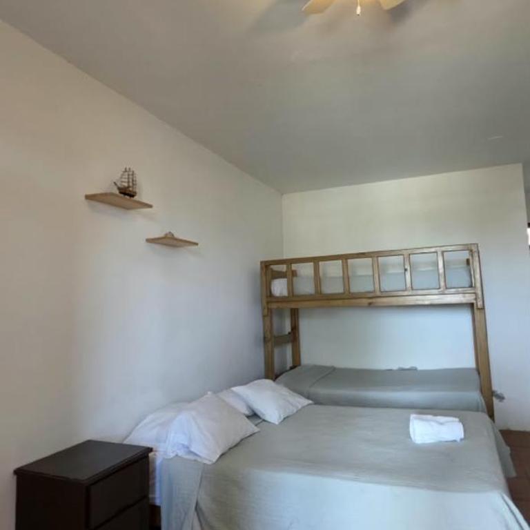 Los Cocos de Vichayito - Family Room with Garden View - 11
