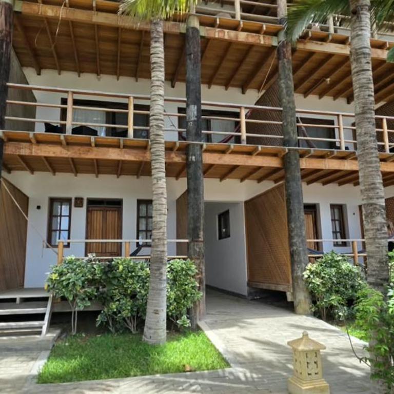 Los Cocos de Vichayito - Family Room with Garden View - 17