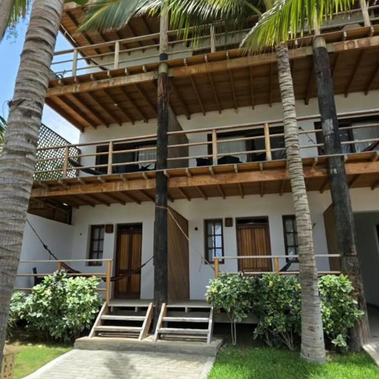 Los Cocos de Vichayito - Family Room with Garden View - 8