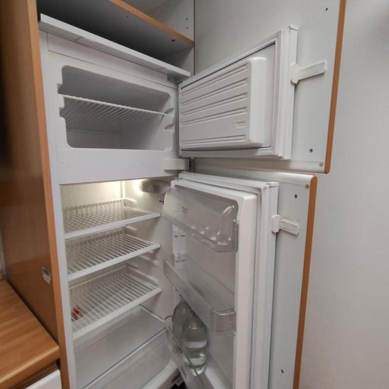 Palazzo Prestige - Appartamento con 2 Camere da Letto - 10