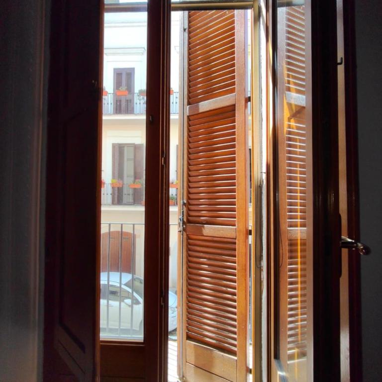 Palazzo Prestige - Appartamento con 2 Camere da Letto - 6