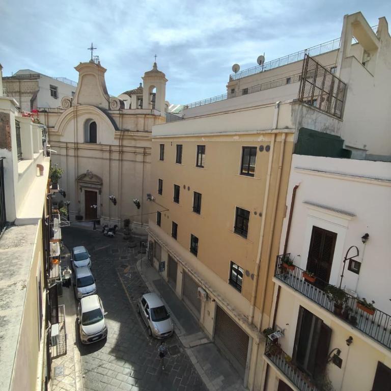 Palazzo Prestige - Appartamento con 2 Camere da Letto - 36