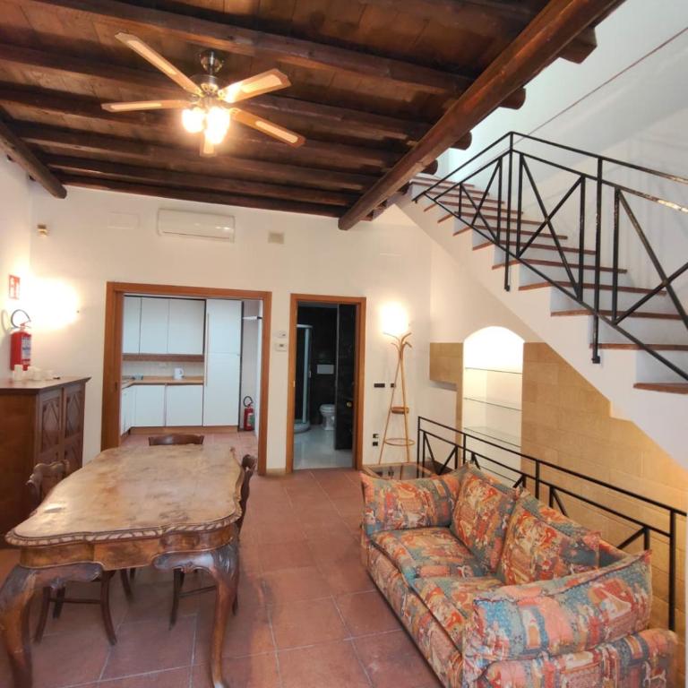 Palazzo Prestige - Appartamento con 2 Camere da Letto - 2