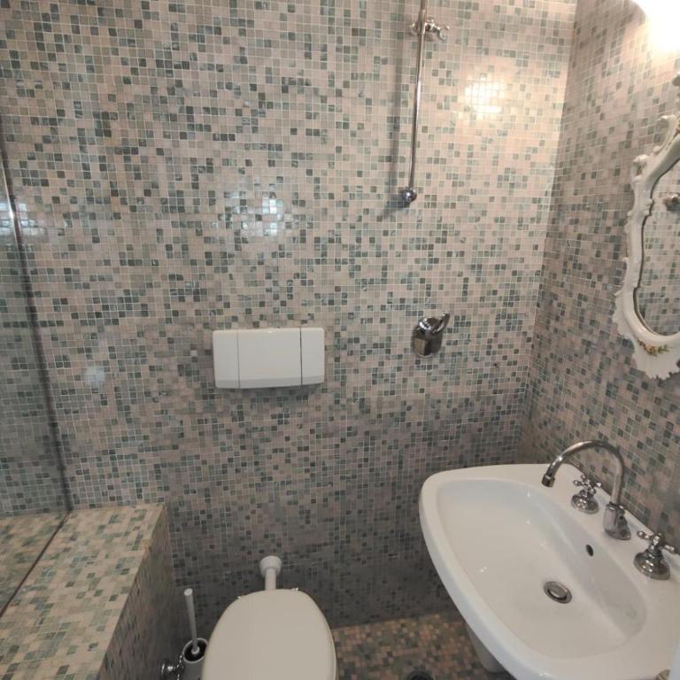 Palazzo Prestige - Appartamento con 2 Camere da Letto - 24