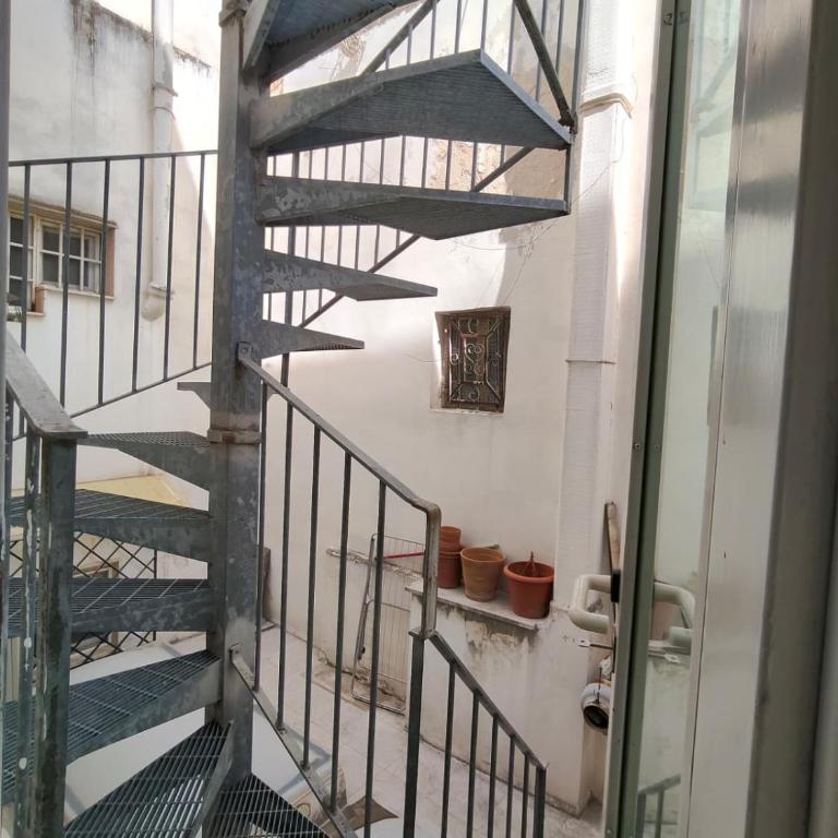 Palazzo Prestige - Appartamento con 2 Camere da Letto - 34