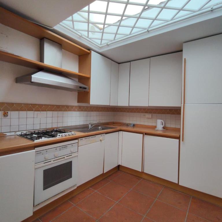 Palazzo Prestige - Appartamento con 2 Camere da Letto - 8