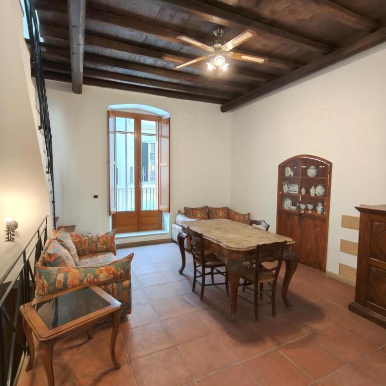 Palazzo Prestige - Appartamento con 2 Camere da Letto - 3