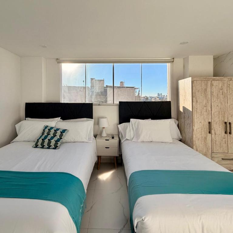 Elena Plaza Suites Departamentos 401 - Apartamento de 2 dormitorios - 1