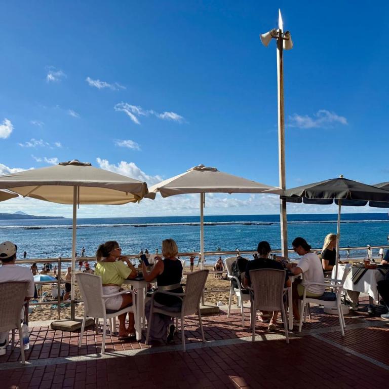 New Spacious 2BR Apartment - Las Canteras Beach - Side Sea View - 2 Bathrooms - AC - Parking - Appartamento con 2 Camere da Letto - 47