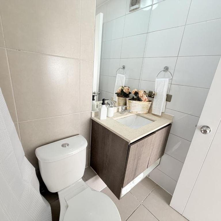 Encantador Dpto Equipado Metro Parking Gratis - Apartamento de 2 dormitorios - 18