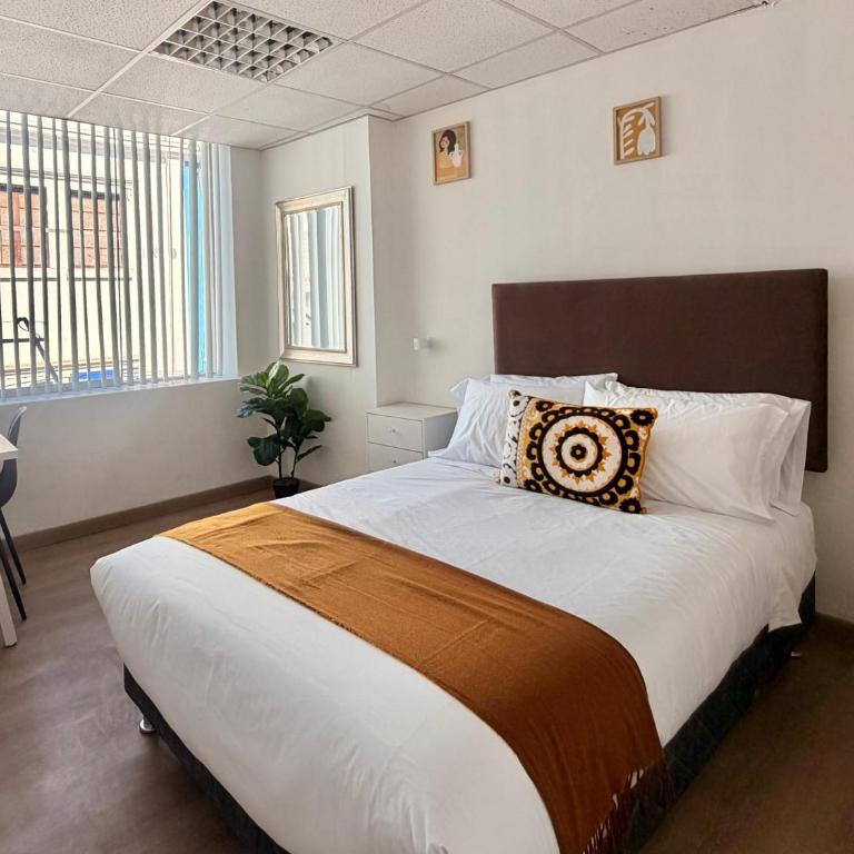 Elena Plaza Suites Departamentos 202 - Apartamento de 2 dormitorios - 1