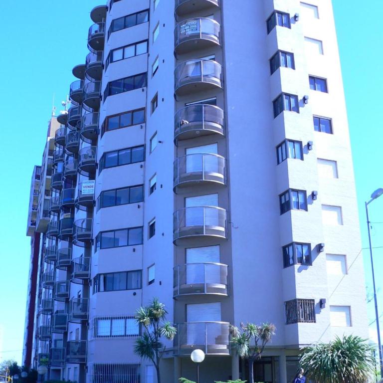 ESPECTACULAR Alem 5007 piso 7 - Apartamento con vistas al mar - 45