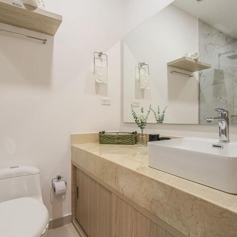 Moderna y Amplio Apto con Balcón a Pasos del Mar - Apartamento de 1 dormitorio - 8
