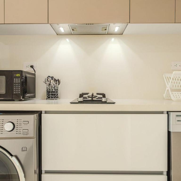 Moderna y Amplio Apto con Balcón a Pasos del Mar - Apartamento de 1 dormitorio - 14