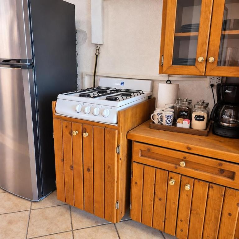 Casa Sydney with Pool, Hot Tub and Golf Course Views - Apartamento Estudio - 9