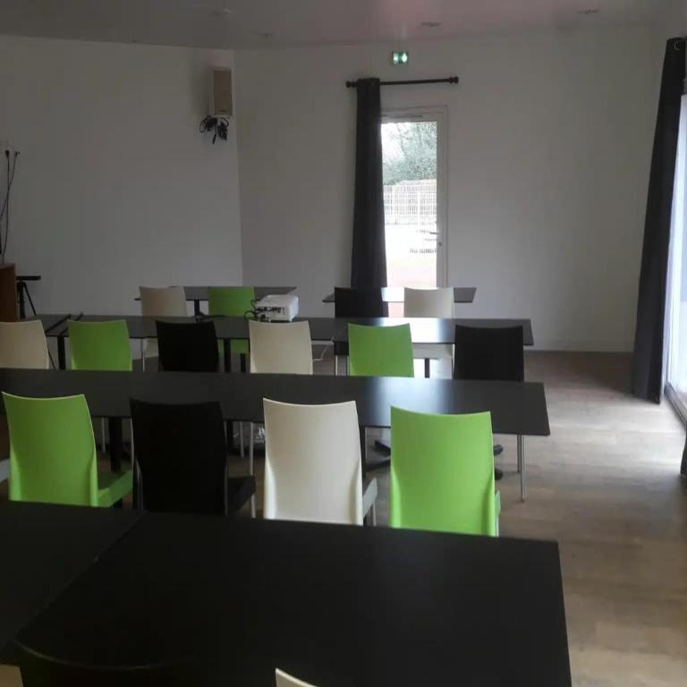 3-Guest Apartment with Terrace in Saumur - Maison de Vacances - 17