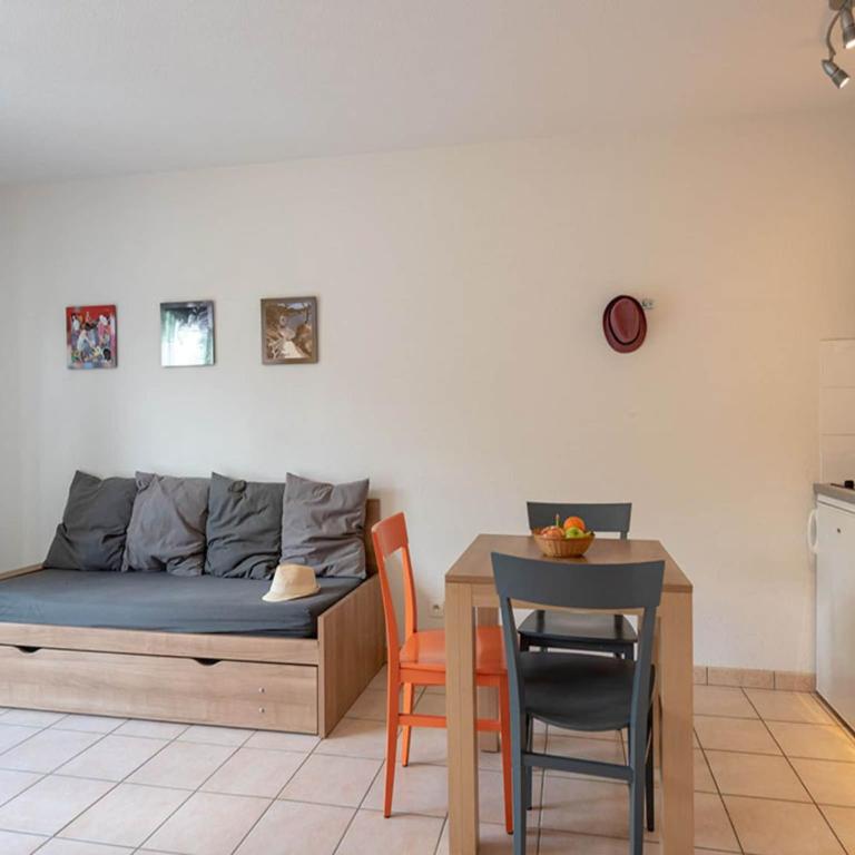3-Guest Apartment with Terrace in Saumur - Maison de Vacances - 11