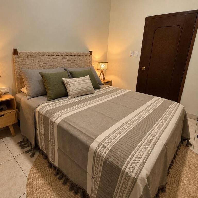Downtown Oaxaca 4 bedrooms Sleeps up to 8 people - Apartment - 17
